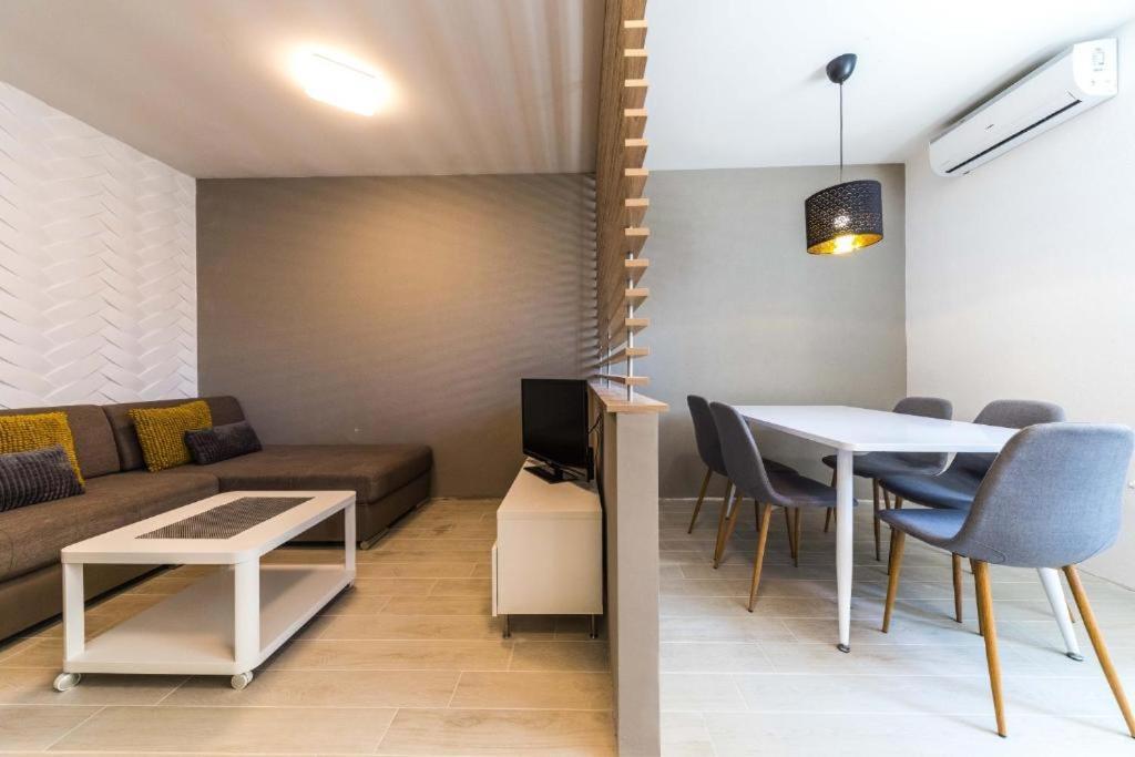 Apartments Gavran 2. Башка-Вода Экстерьер фото