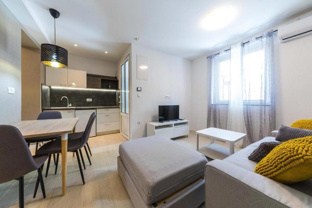 Apartments Gavran 2. Башка-Вода Экстерьер фото
