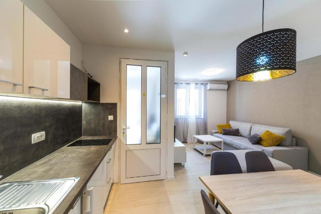 Apartments Gavran 2. Башка-Вода Экстерьер фото