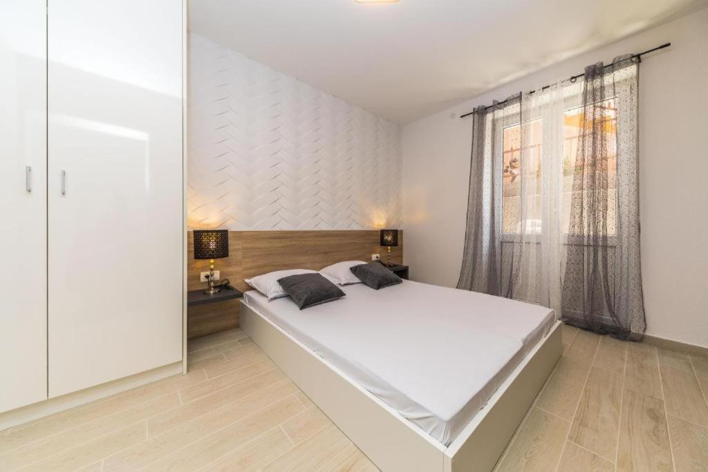 Apartments Gavran 2. Башка-Вода Экстерьер фото